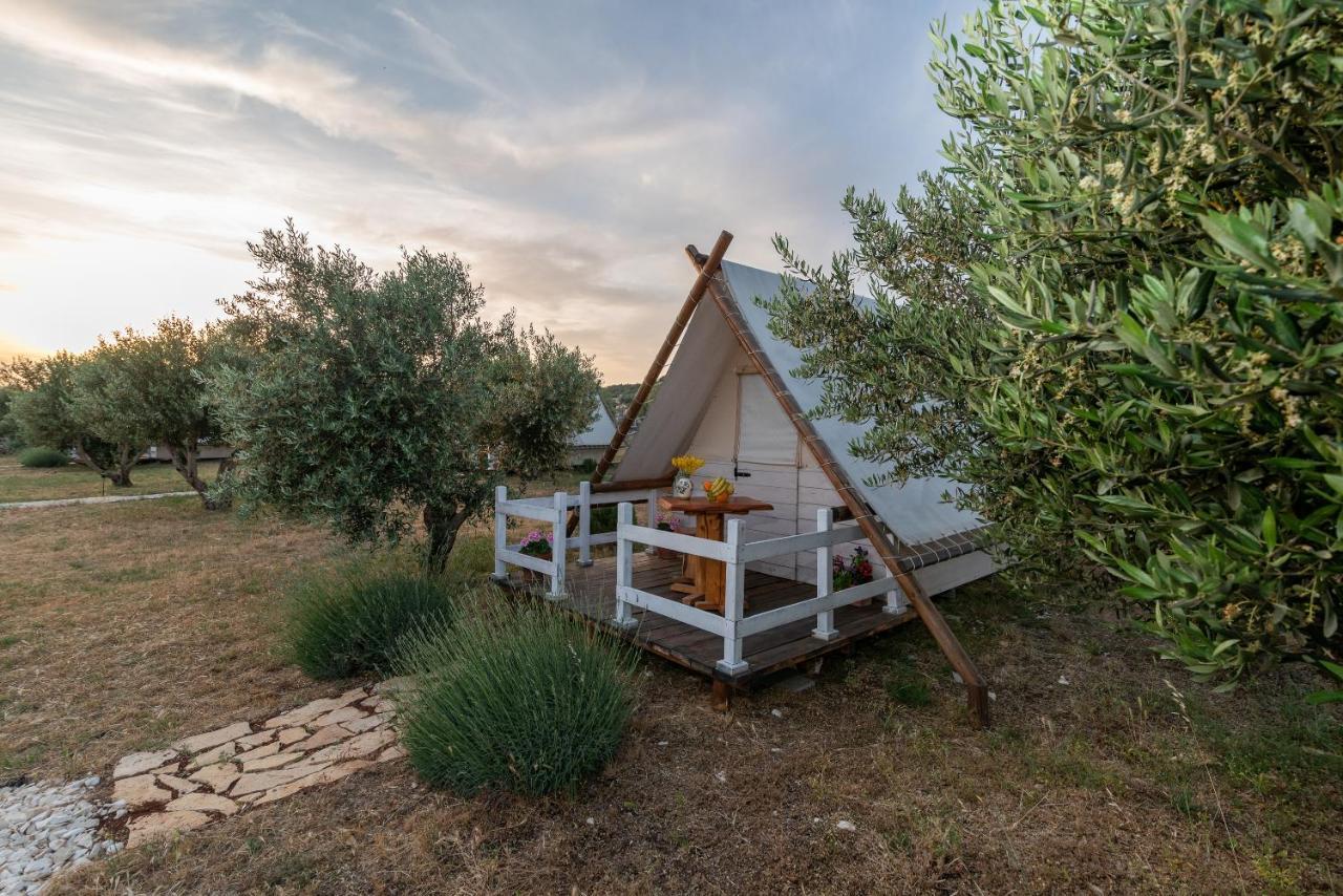 Kamp Marta Marina Exterior foto